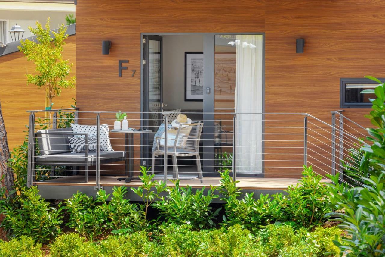 Gava Waterman Milna Resort Exterior photo